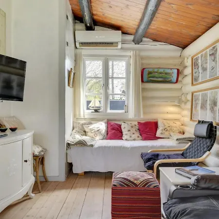 Gunnhild - 500m From The Sea In Sealand By Interhome
